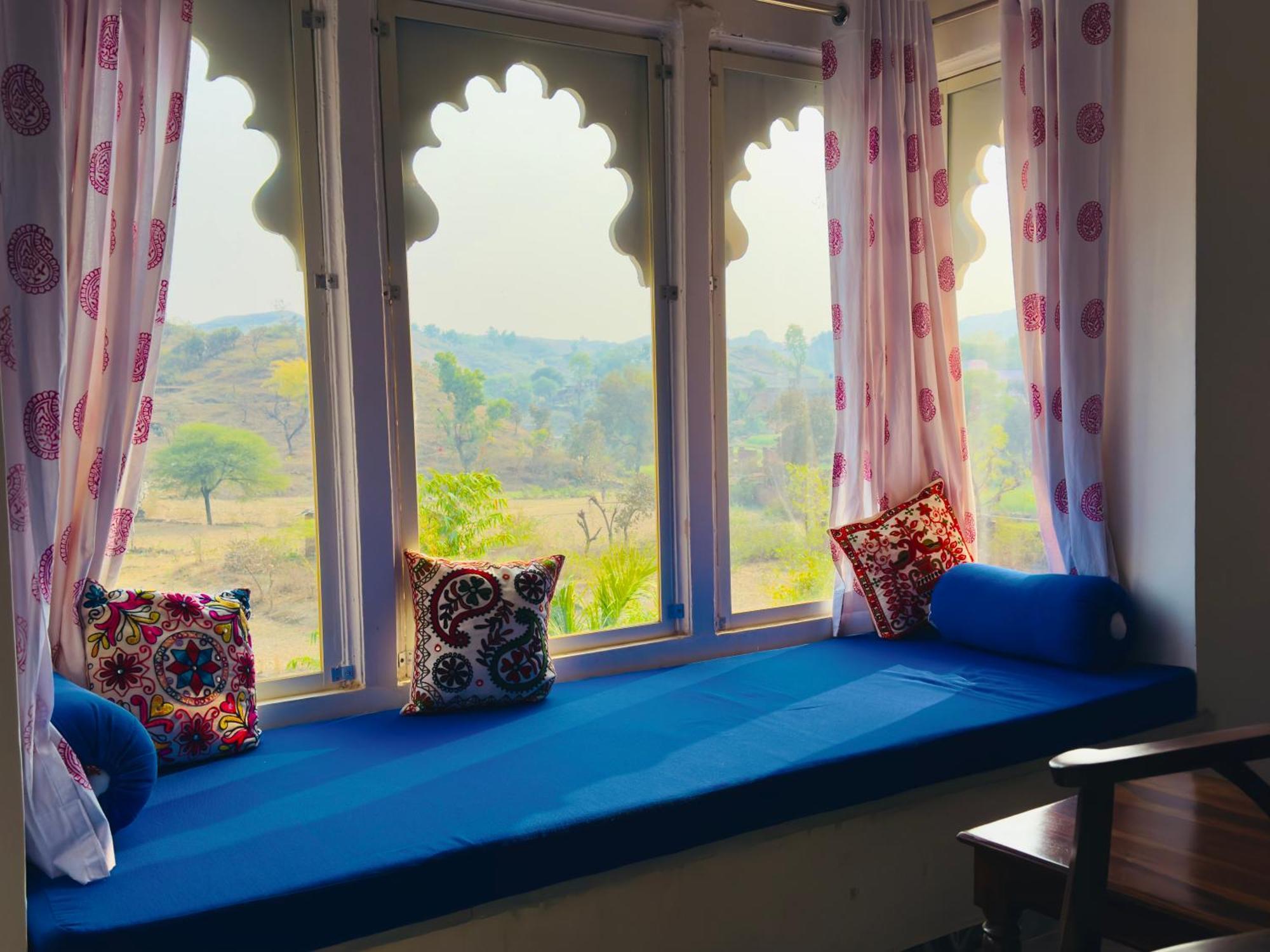 Jag Aravali Resort Udaipur By Naina Staycation - Best For Corporate Events - Family Resort - Swimming Pool - Gardens Екстериор снимка